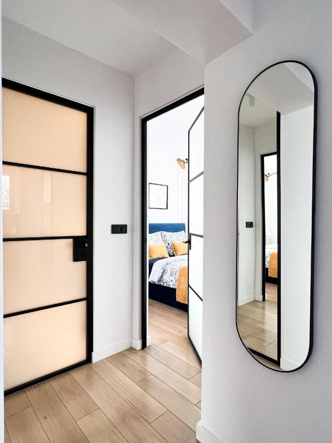 Stylowy kameralny apartament przy metrze Warszawa Zewnętrze zdjęcie