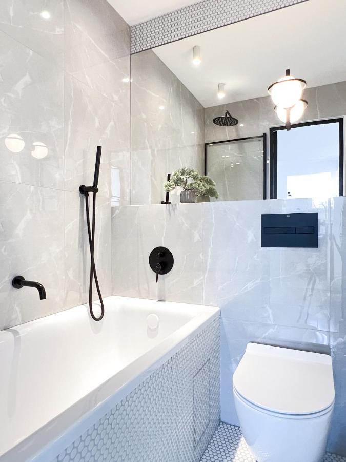 Stylowy kameralny apartament przy metrze Warszawa Zewnętrze zdjęcie